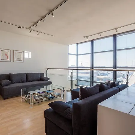 Harbor View Penthouse * Den Haag