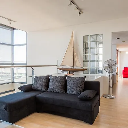 Harbor View Penthouse Appartement